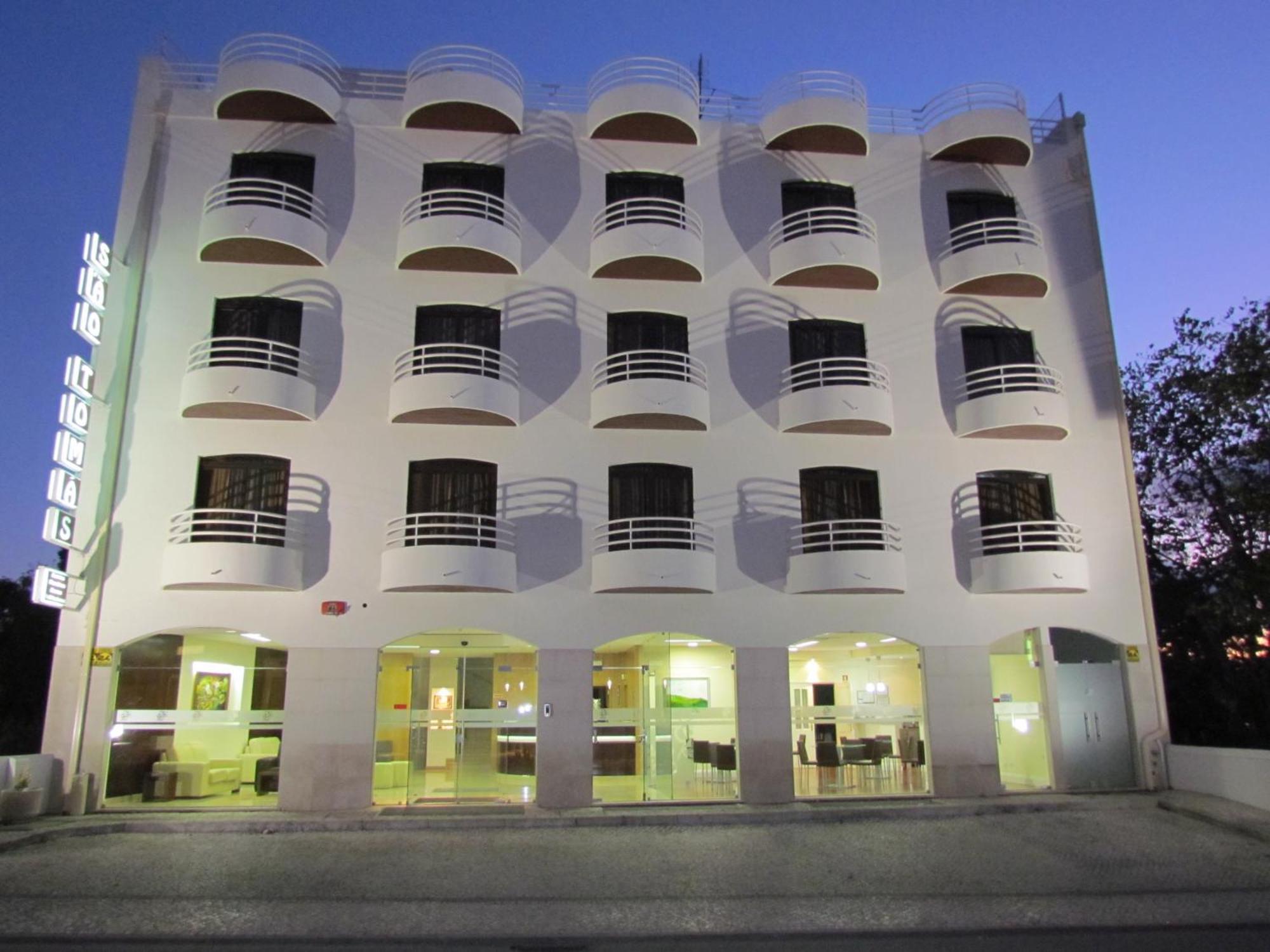 Sao Tomas Hotel Fatima Exterior photo